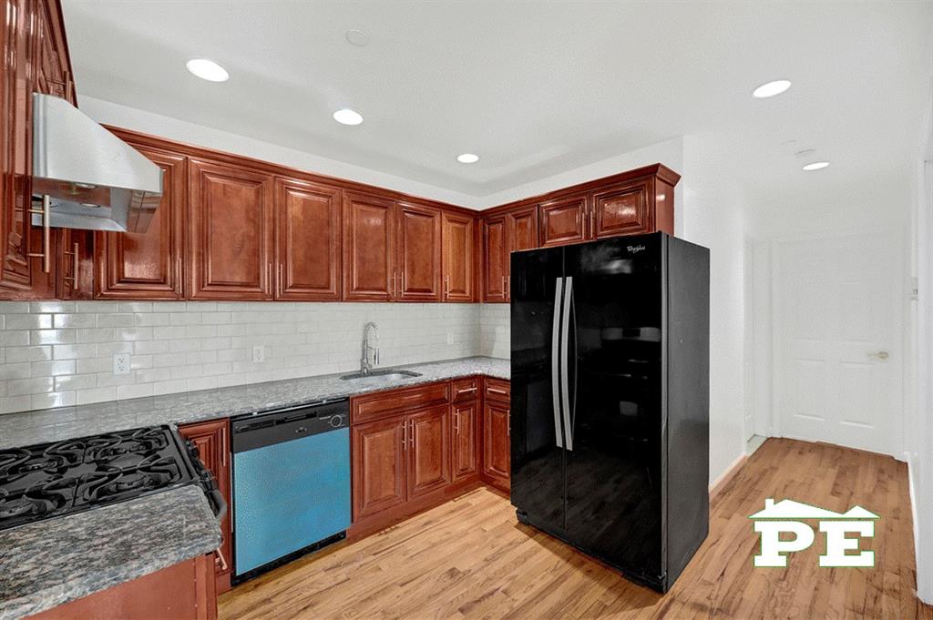 8895 26th Avenue Bath Beach Brooklyn NY 11214