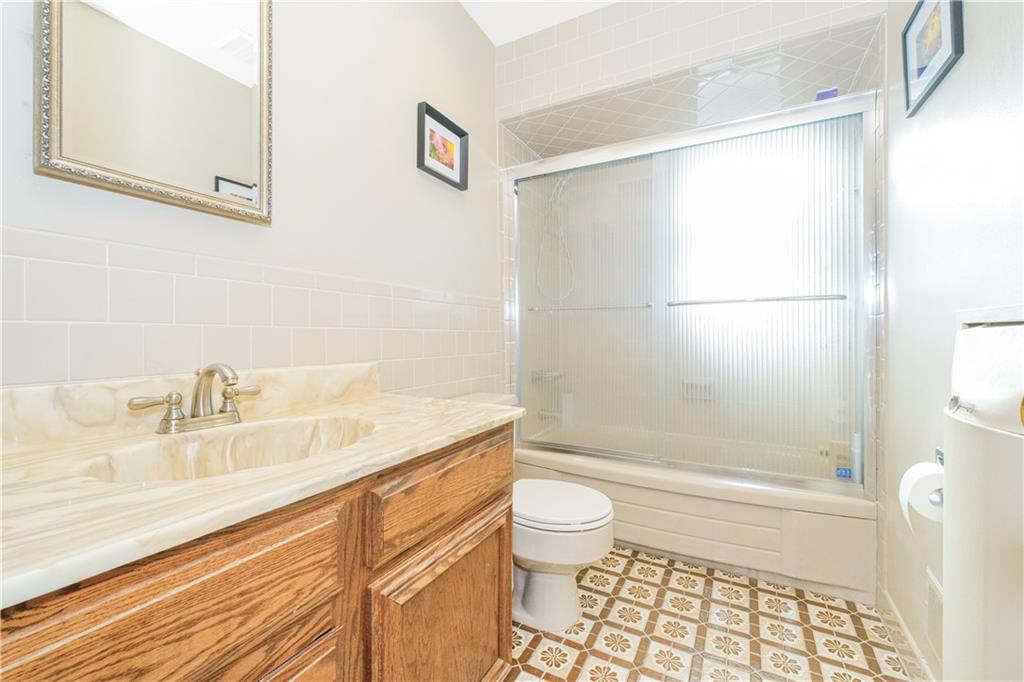 194 Justin Avenue Bay Terrace Staten Island NY 10306