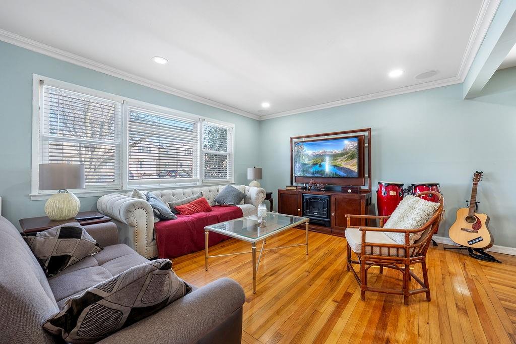 306 Buel Avenue Dongan Hills Staten Island NY 10305