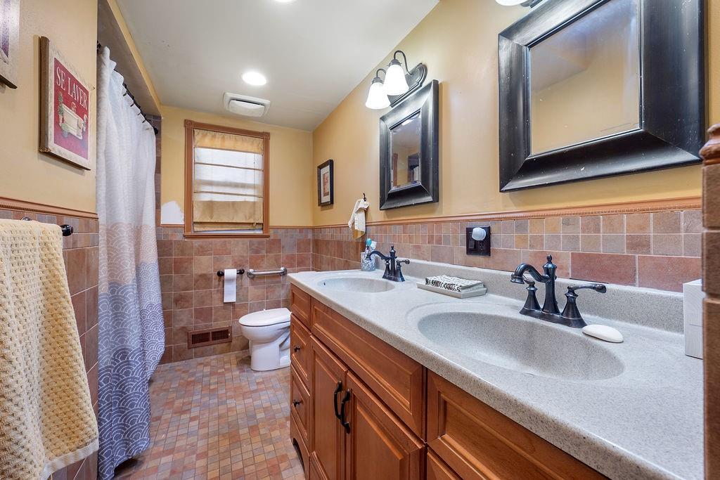 306 Buel Avenue Dongan Hills Staten Island NY 10305