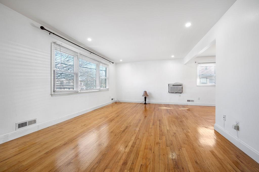 306 Buel Avenue Dongan Hills Staten Island NY 10305