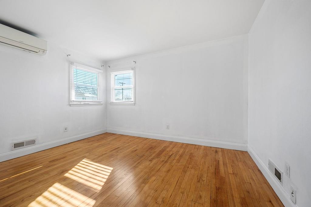 306 Buel Avenue Dongan Hills Staten Island NY 10305