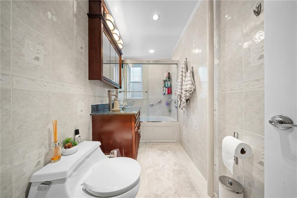 108-07 65th Road Forest Hills Forest Hills NY 11375