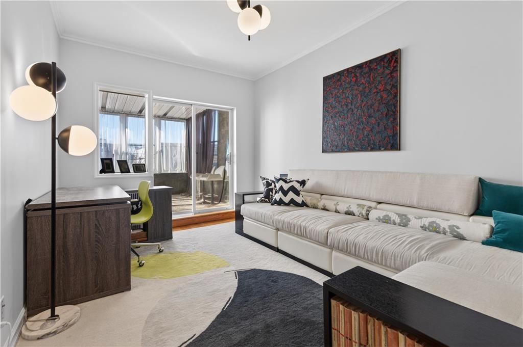 166 Pembroke Street Manhattan Beach Brooklyn NY 11235