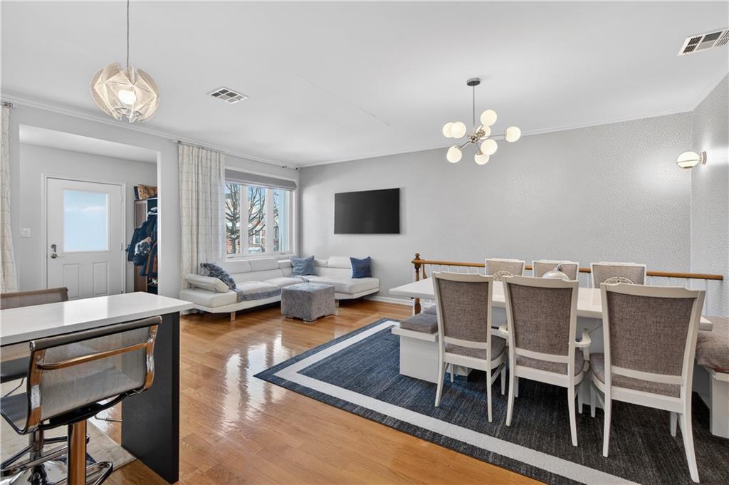 166 Pembroke Street Manhattan Beach Brooklyn NY 11235