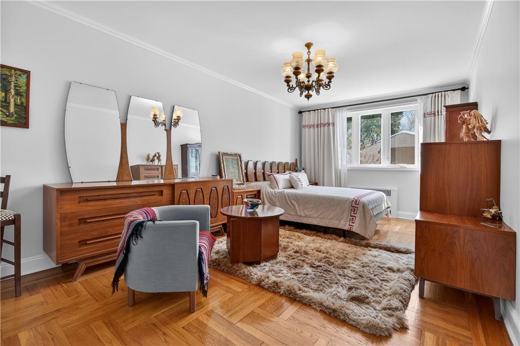 166 Pembroke Street Manhattan Beach Brooklyn NY 11235