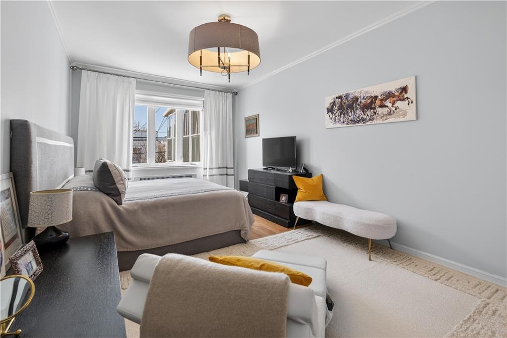 166 Pembroke Street Manhattan Beach Brooklyn NY 11235