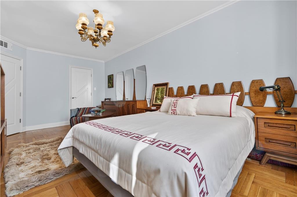 166 Pembroke Street Manhattan Beach Brooklyn NY 11235