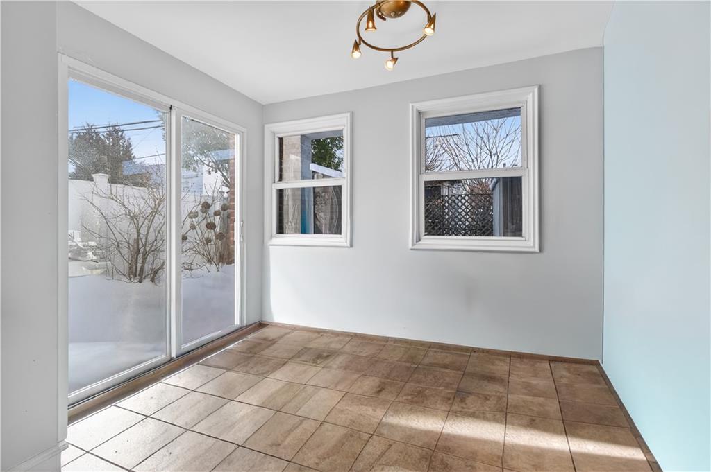 166 Pembroke Street Manhattan Beach Brooklyn NY 11235