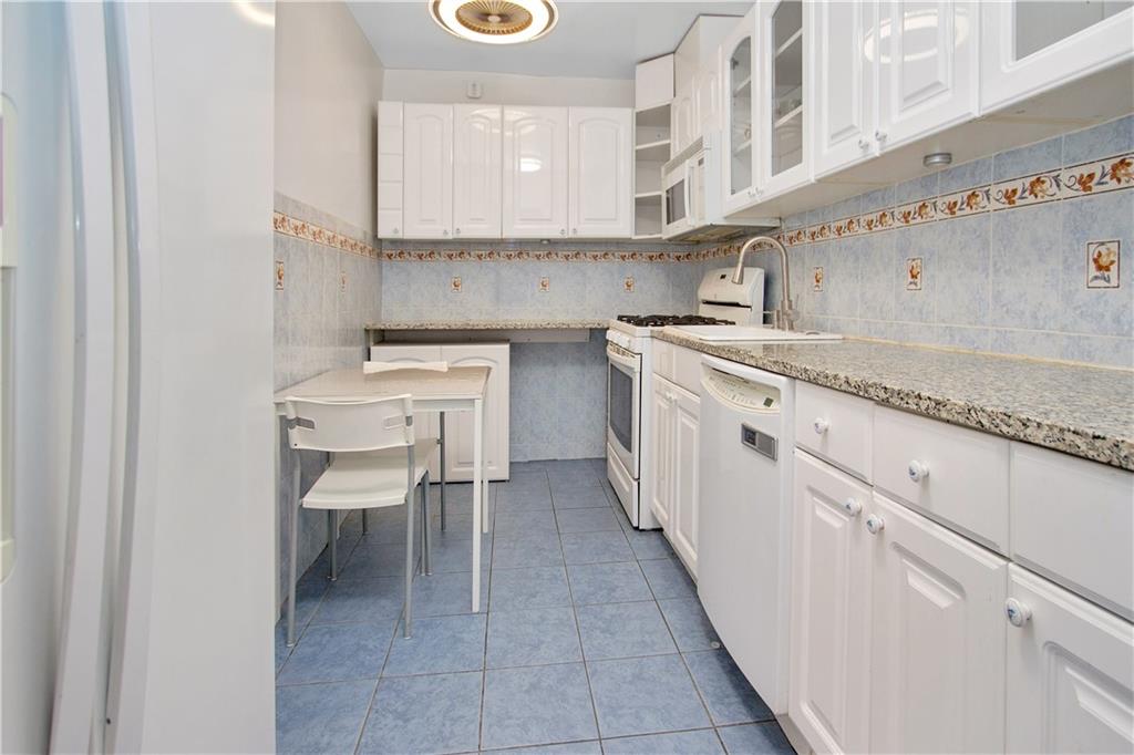 525 Ocean Parkway Kensington Brooklyn NY 11218