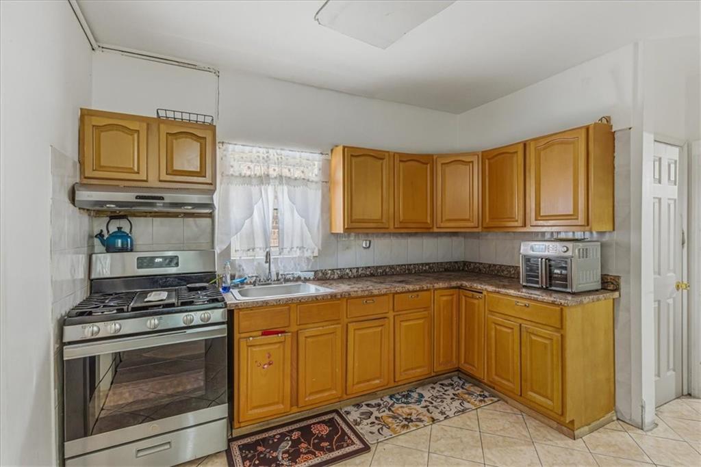 10152 102nd Street Richmond Hill Ozone Park NY 11416