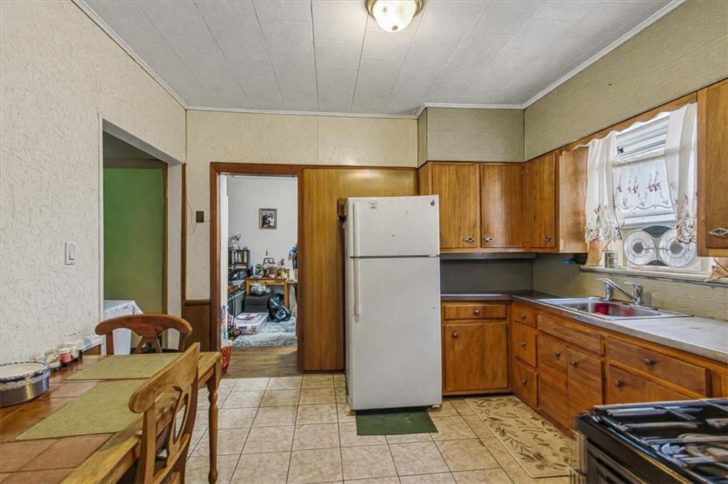 10152 102nd Street Richmond Hill Ozone Park NY 11416