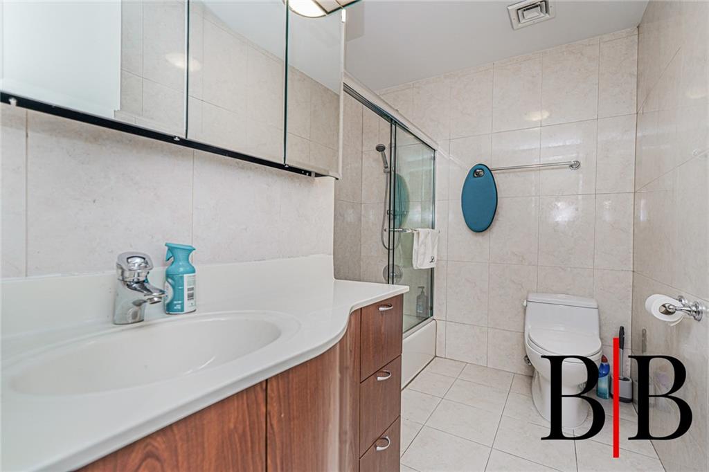 73 Barlow Drive Mill Basin Brooklyn NY 11234