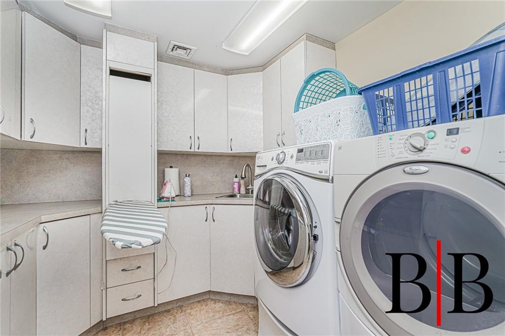 73 Barlow Drive Mill Basin Brooklyn NY 11234