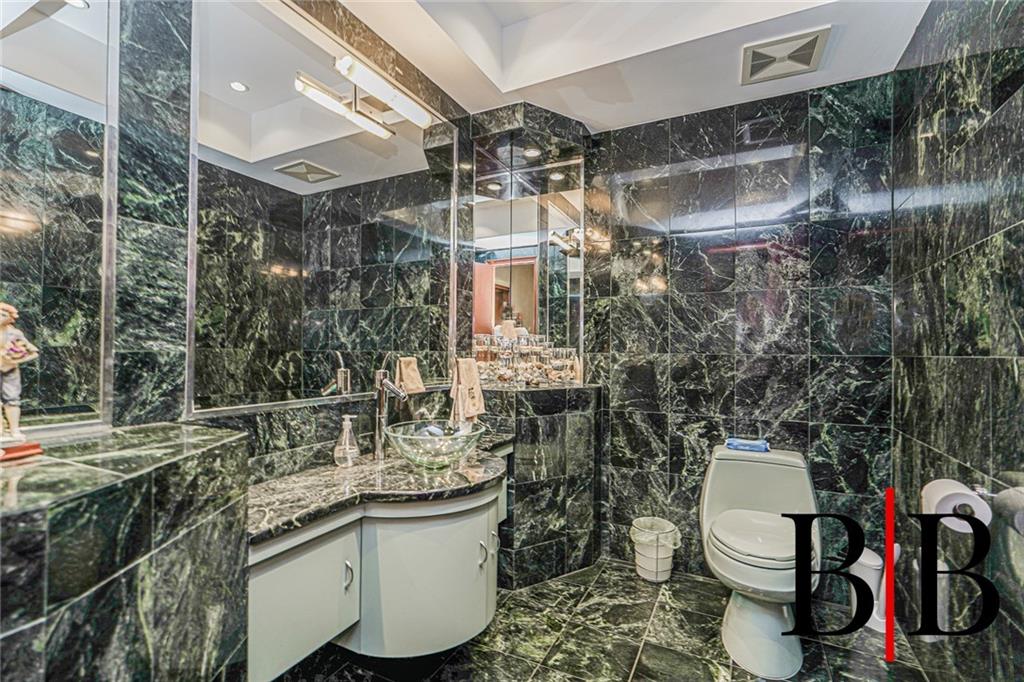 73 Barlow Drive Mill Basin Brooklyn NY 11234