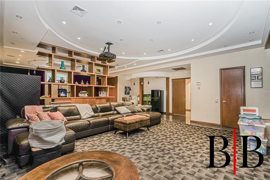 73 Barlow Drive Mill Basin Brooklyn NY 11234