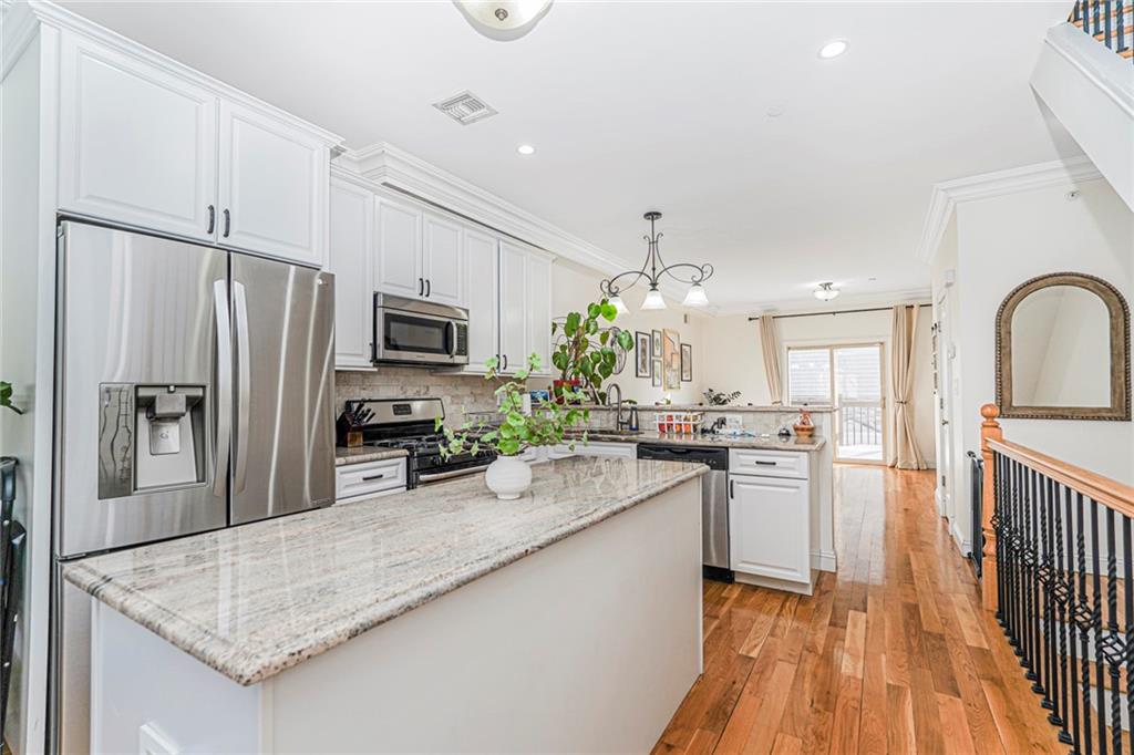 182 Roman Avenue Bulls Head Staten Island NY 10314