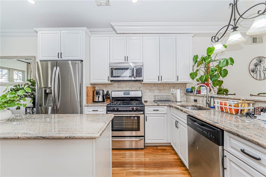 182 Roman Avenue Bulls Head Staten Island NY 10314