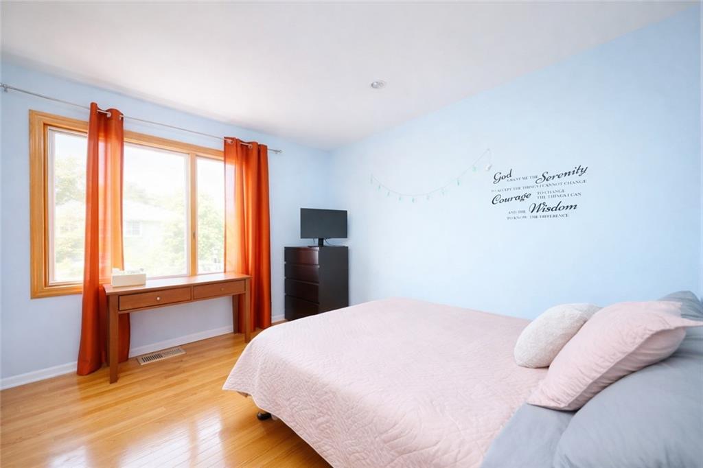 95 Woodlawn Avenue Grasmere Staten Island NY 10305