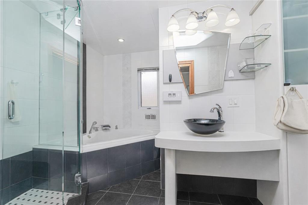 95 Woodlawn Avenue Grasmere Staten Island NY 10305