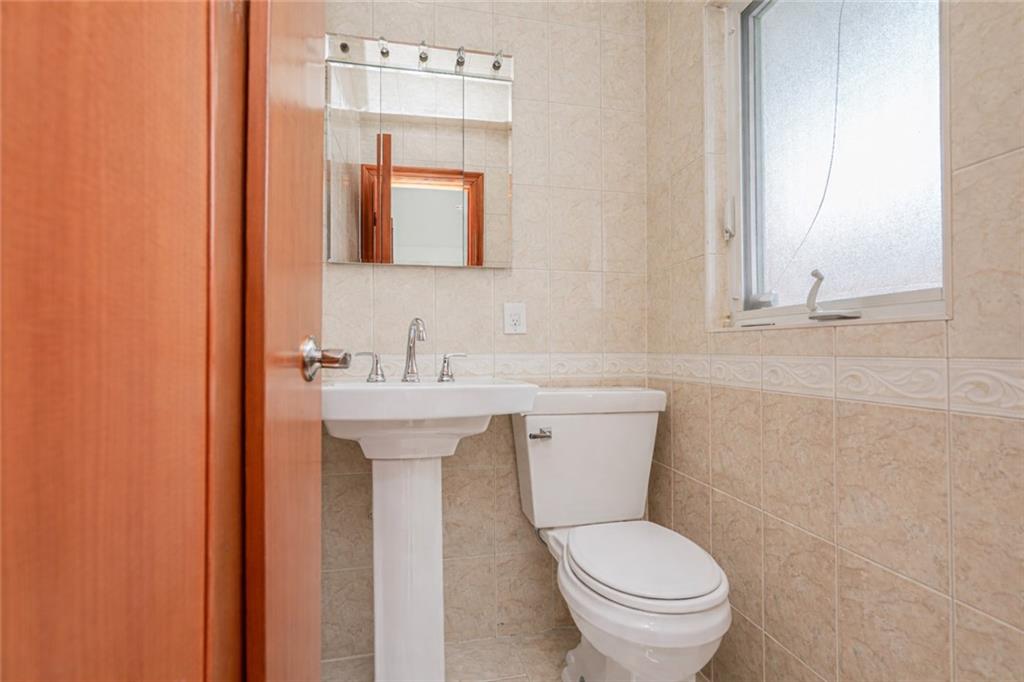 95 Woodlawn Avenue Grasmere Staten Island NY 10305