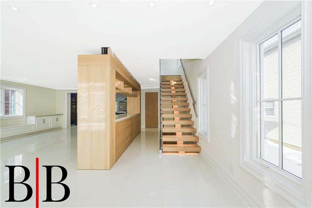 82 Piedmont Avenue Richmond Town Staten Island NY 10305