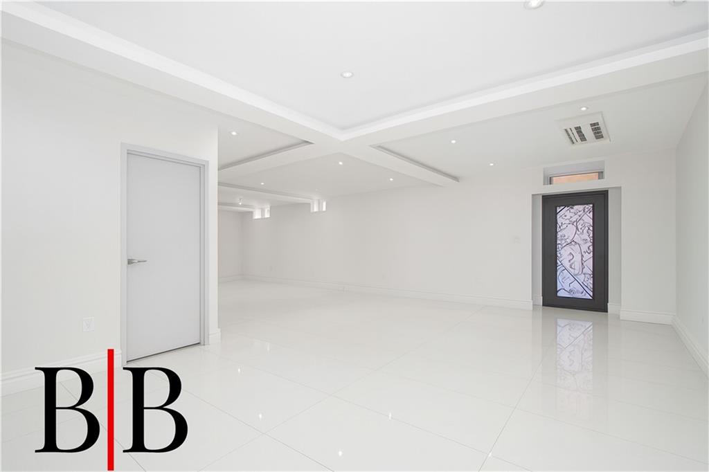 82 Piedmont Avenue Richmond Town Staten Island NY 10305