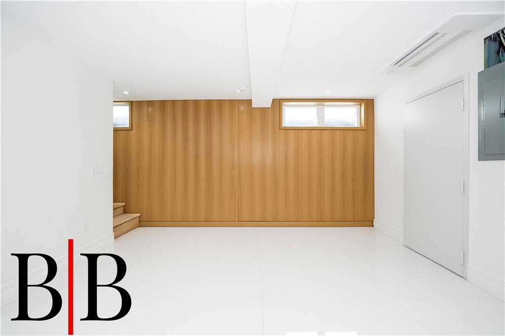 82 Piedmont Avenue Richmond Town Staten Island NY 10305