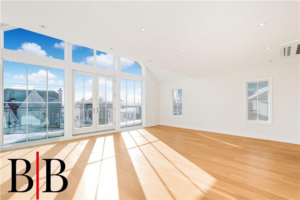 82 Piedmont Avenue Richmond Town Staten Island NY 10305