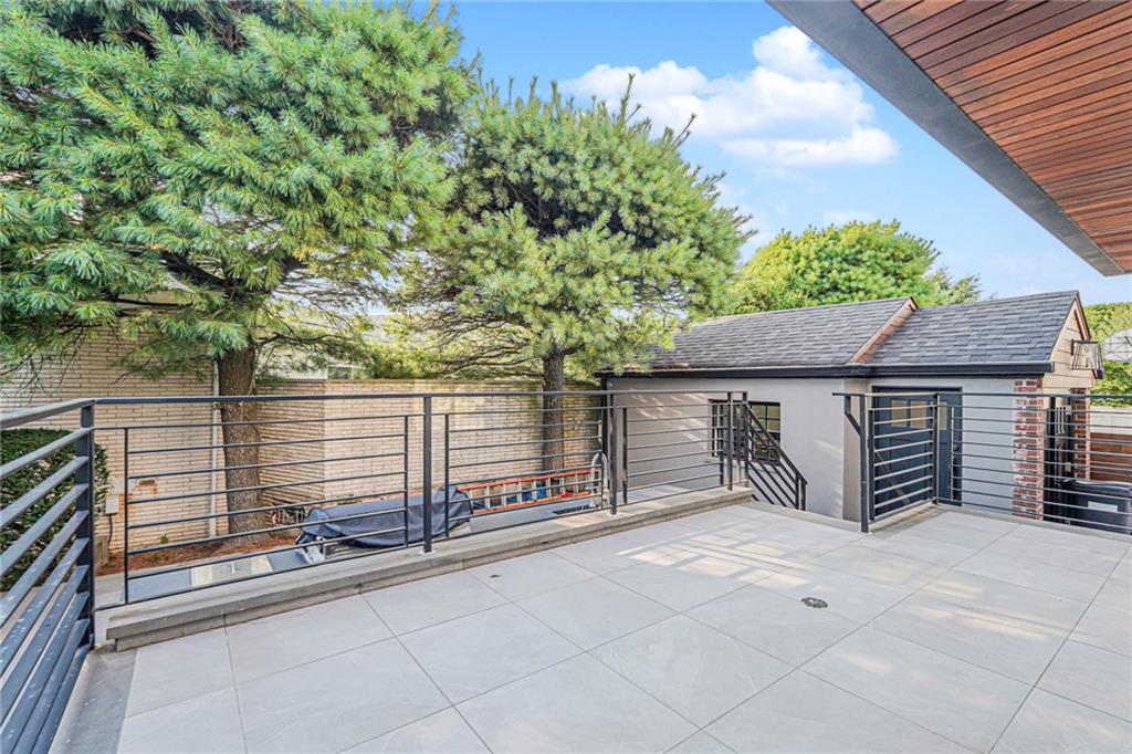 82 Piedmont Avenue Richmond Town Staten Island NY 10305