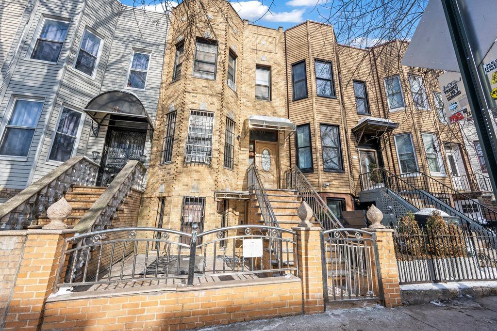 425 36th Street Greenwood Heights Brooklyn NY 11232