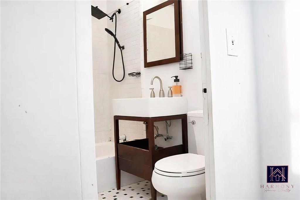 1065 Vermont Street East New York Brooklyn NY 11207