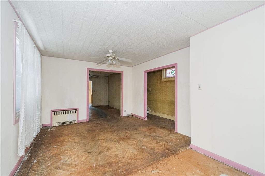 6252 80th Road Glendale Glendale NY 11385