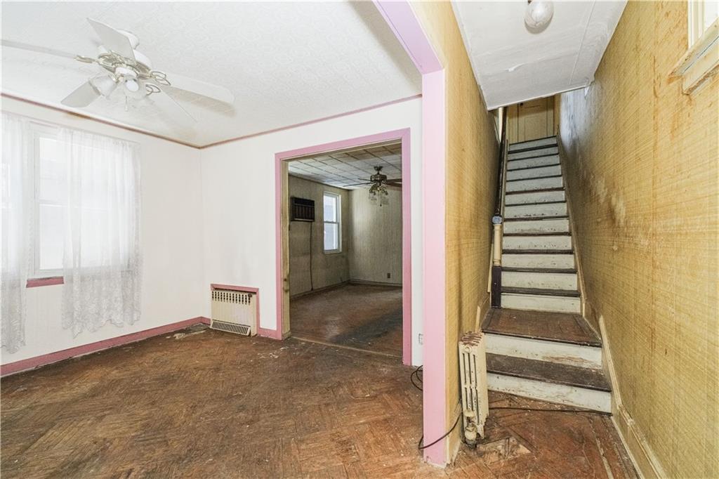 6252 80th Road Glendale Glendale NY 11385