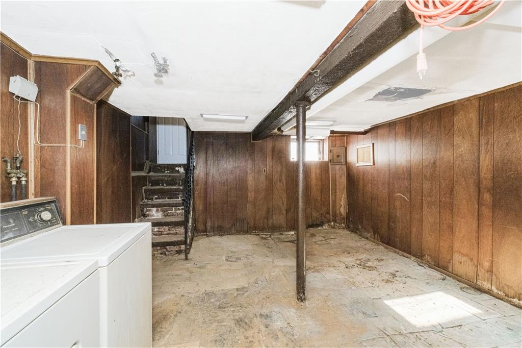 6252 80th Road Glendale Glendale NY 11385