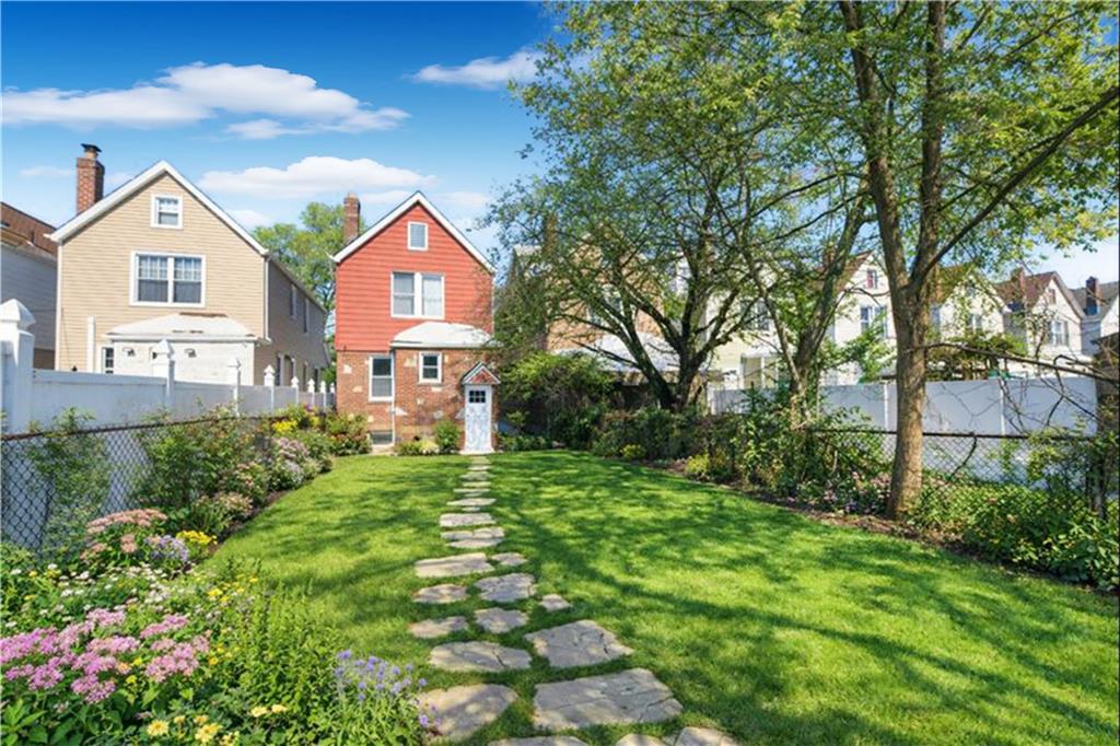 6252 80th Road Glendale Glendale NY 11385