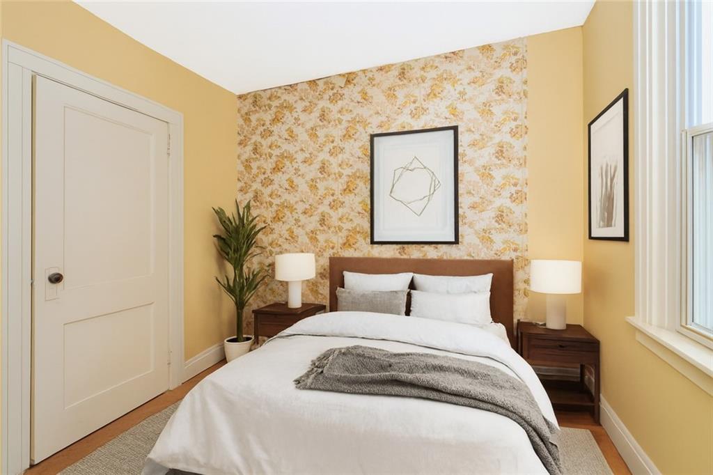 6252 80th Road Glendale Glendale NY 11385