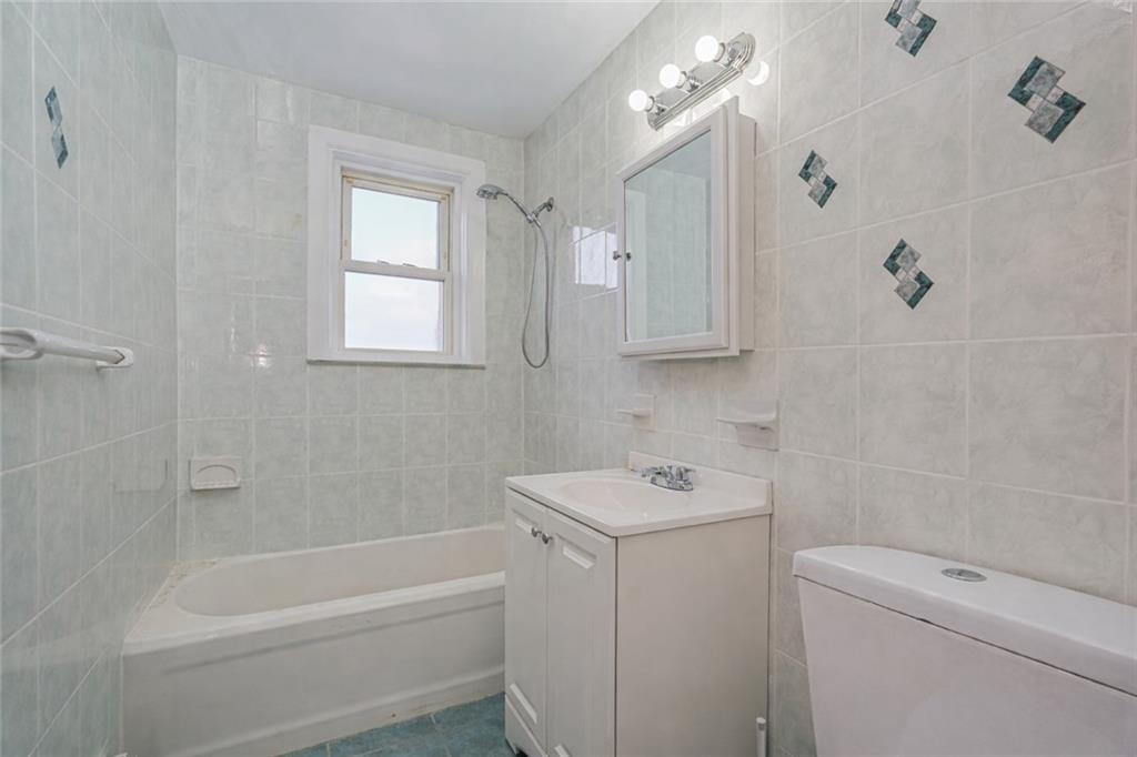 53 Grant Place Grant City Staten Island NY 10306