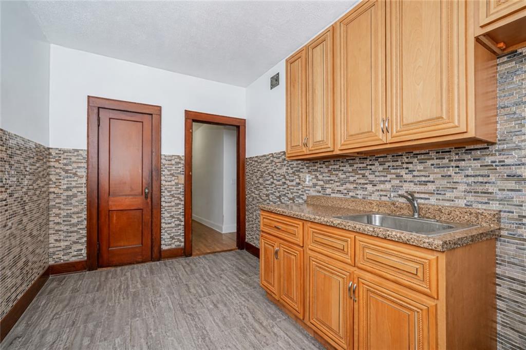 53 Grant Place Grant City Staten Island NY 10306