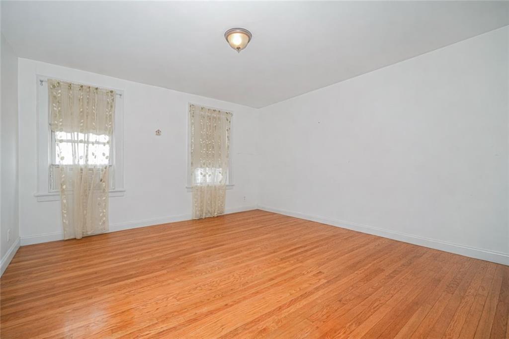 53 Grant Place Grant City Staten Island NY 10306