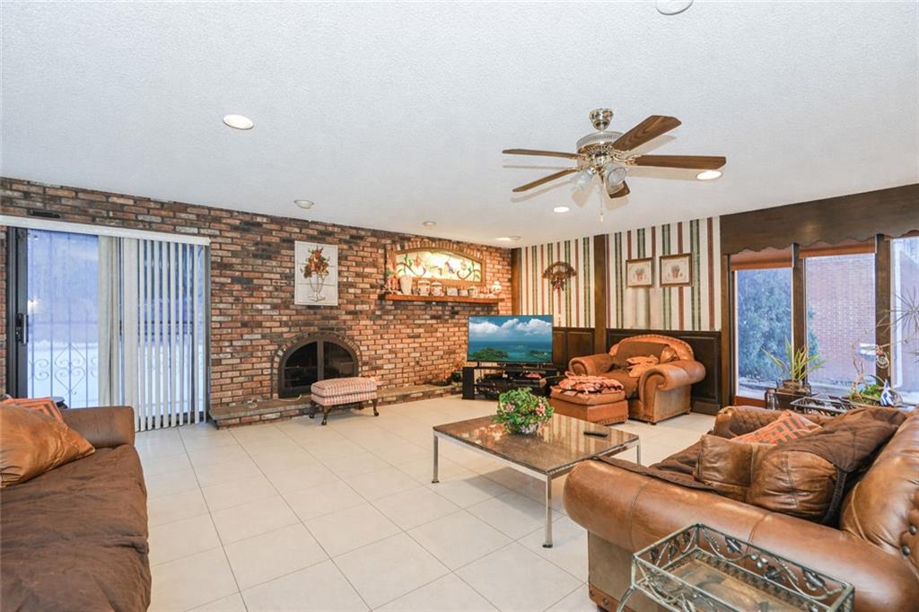 15 Herkimer Street Staten Island NY 10301