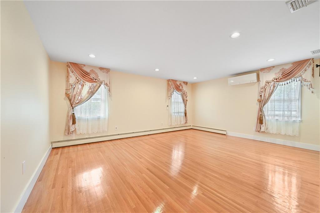 59 Fairway Lane Staten Island NY 10301