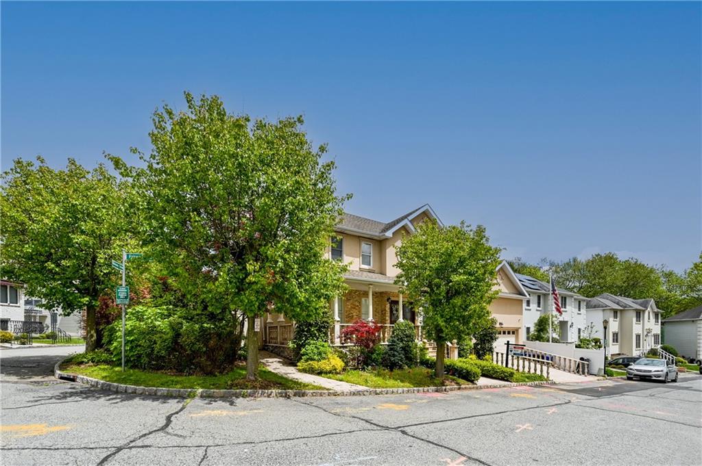 59 Fairway Lane Staten Island NY 10301