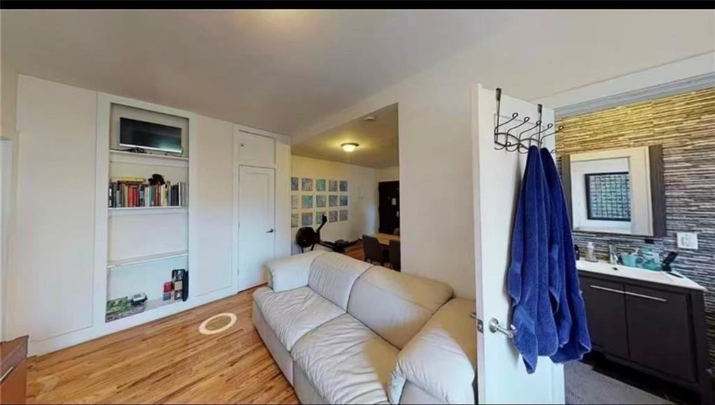 5001 4th Avenue Sunset Park Brooklyn NY 11220