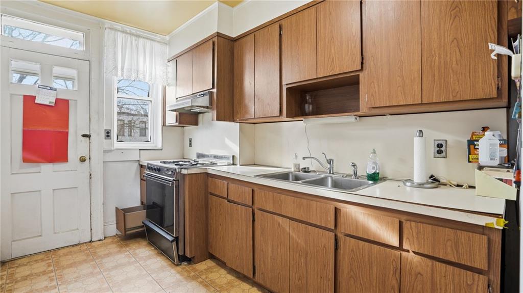 264 Sterling Street Prospect Lefferts Gdns Brooklyn NY 11225