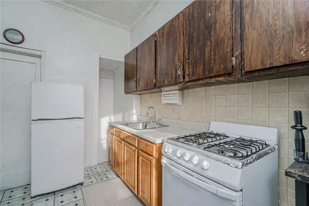 414 48th Street Sunset Park Brooklyn NY 11220