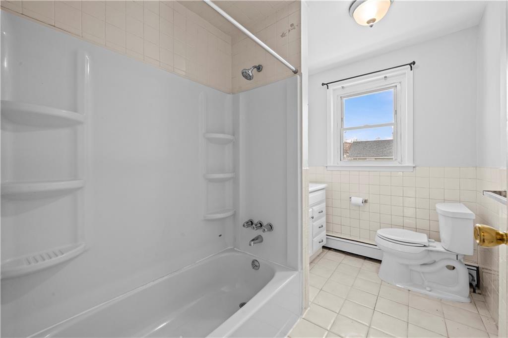 33 Delaware Avenue Dongan Hills Staten Island NY 10304