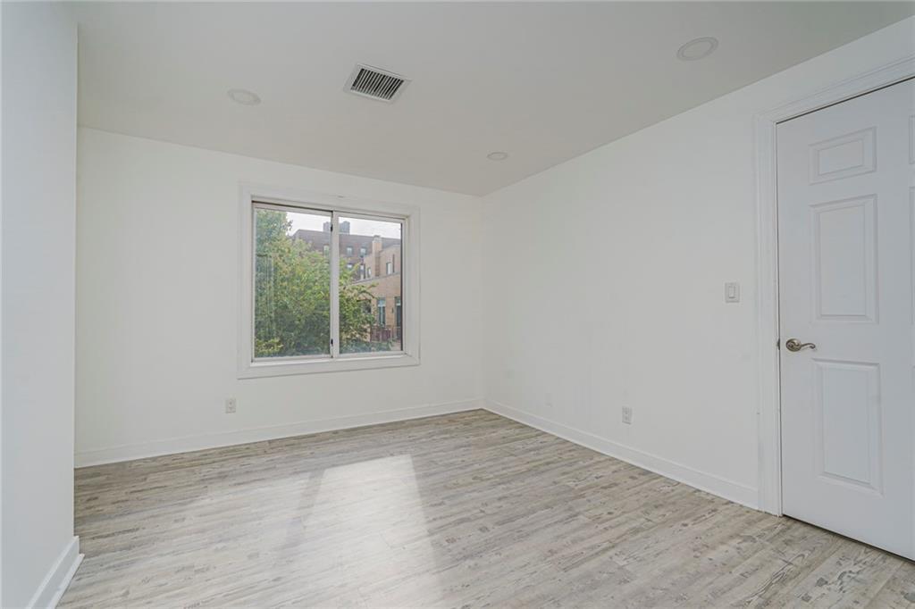 3165 Emmons Avenue Sheepshead Bay Brooklyn NY 11235