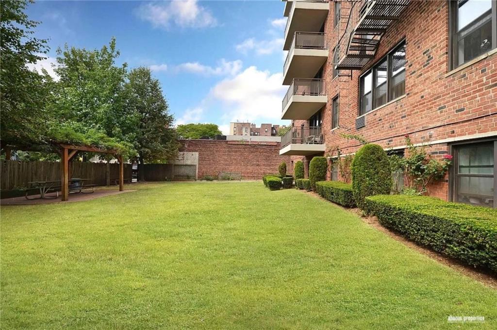 515 East 7th Street Kensington Brooklyn NY 11218