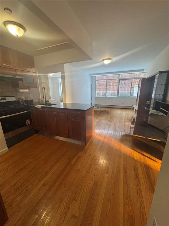 8106 Baxter Avenue Elmhurst Elmhurst NY 11373